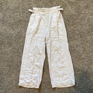 Abercrombie & Fitch Linen-Blend Wide Leg Cropped Pants (Cream XS)